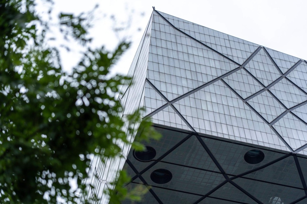 Double-Skin Energy-Efficient Glass Curtain Wall for Modern Buildings